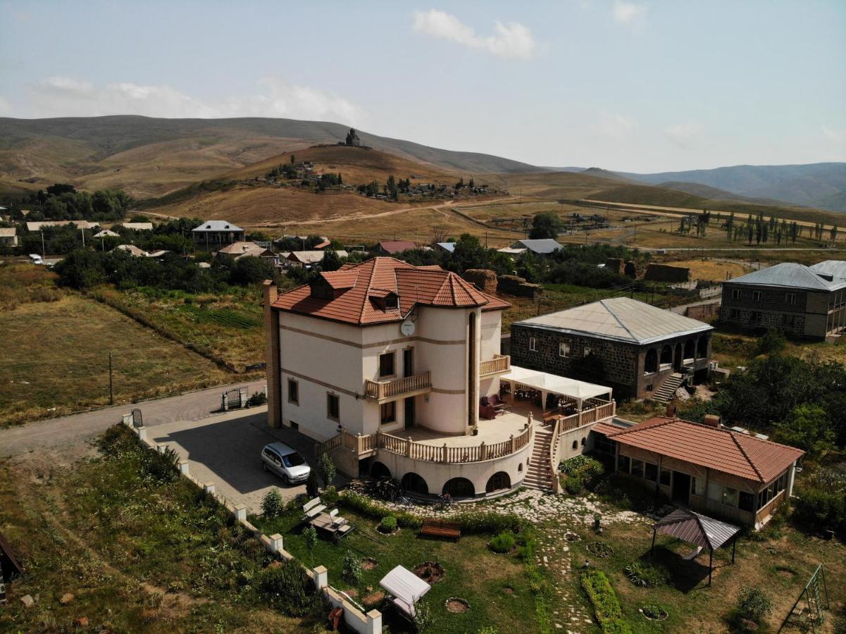 Tsaghkunq Guest House Sevan Esterno foto