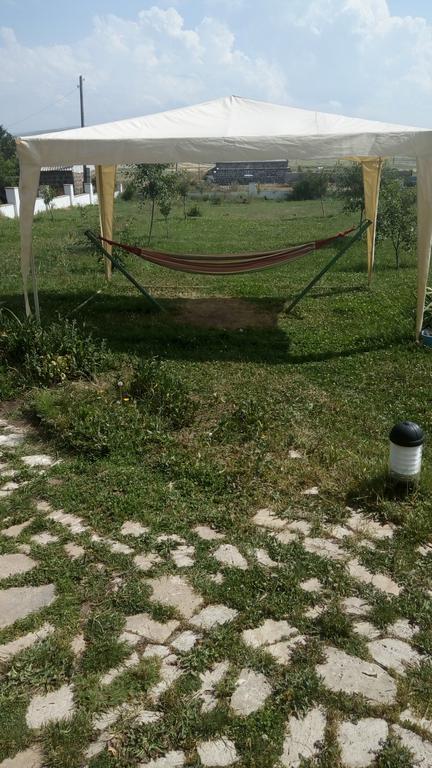 Tsaghkunq Guest House Sevan Esterno foto